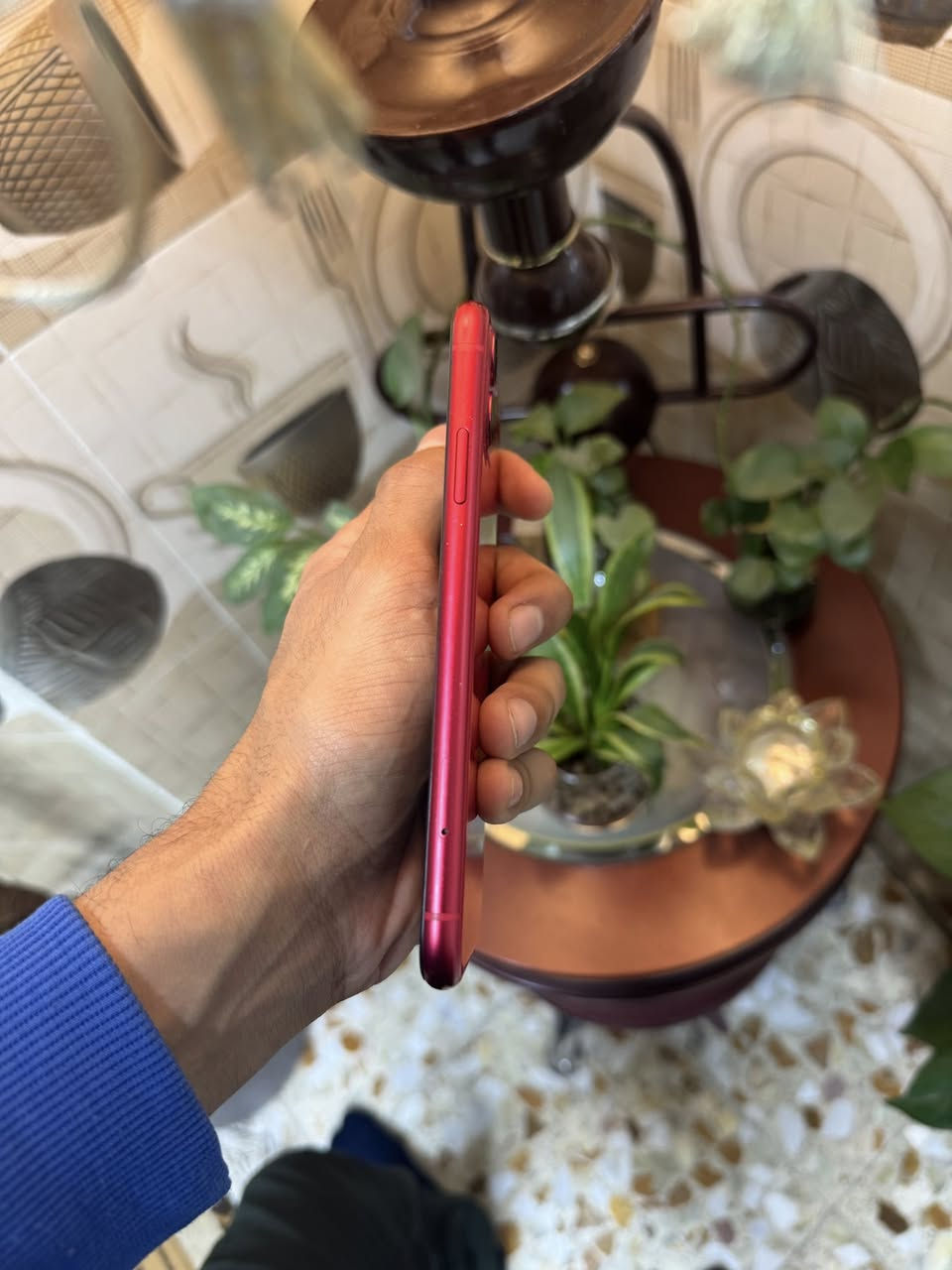 ايفون 11 للبيع
الذاكرة 128 

النظافة مثل ما موجود بالصور

شاشة الجهاز مامبدلة 

البطارية 74% 

السعر 210 الف وبي مجال 

للتواصل: ***********
