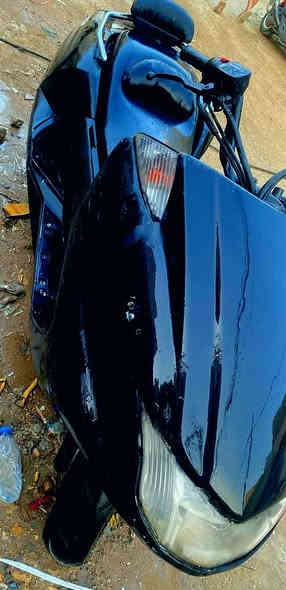 السلام عليكم دراجه ماكسام  للبيع دراجه طفت وماعرف شبيها. ابيع كوم حديد 
السلف شغال و كهربائيات كله شغاله 
تايرات جداد دشبول شاشه شغال 
السعر: 175وبيها مجال 
مكان: كربله البوبيات 
الرقم: ***********بي ويتساب
