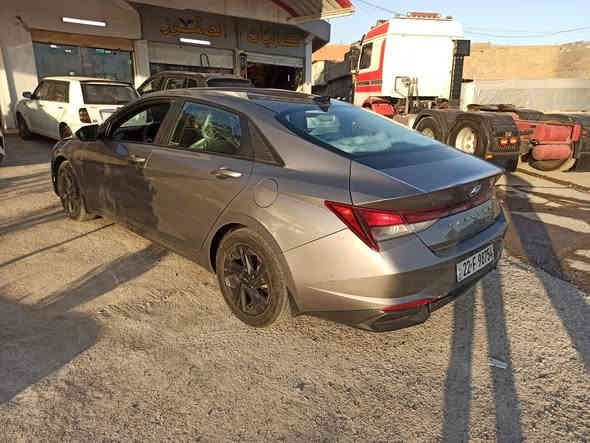 السلام عليكم
النترى أمريكي موديل 23 حادث بين الباب والجاملق طخه خفيفه بدون ايرباكات فول مواصفات عده الفتحه مكينه 2000دوش مكفوله مكينه وكير بلادي رقم اربيل باسمي السعر 153وبيها مجال للشراي العنوان بغداد قرب جامع النداء الشراي يتصل *********** ابوحيدر
