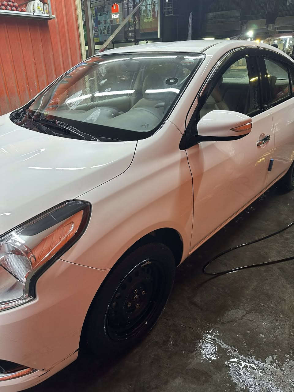 ً
لسلام عليكم
نسيان صني 2024 
بدون صبع بيهه طخه خفيفه بلجاملغ الخلفي صيغره موضحه بلصوره ورصعه بلصندوك وتلباقي مكفول 
ماسيه 57
اربعه جام كهرباء
وقطعتين تبريد والسياره كل نقص مابيهه
بغداد ومكانها الدوره جمعيه خير الله وباسمي
وسعرها 12$
وبيه سونر اليريد ادزع 
***********وتساب
