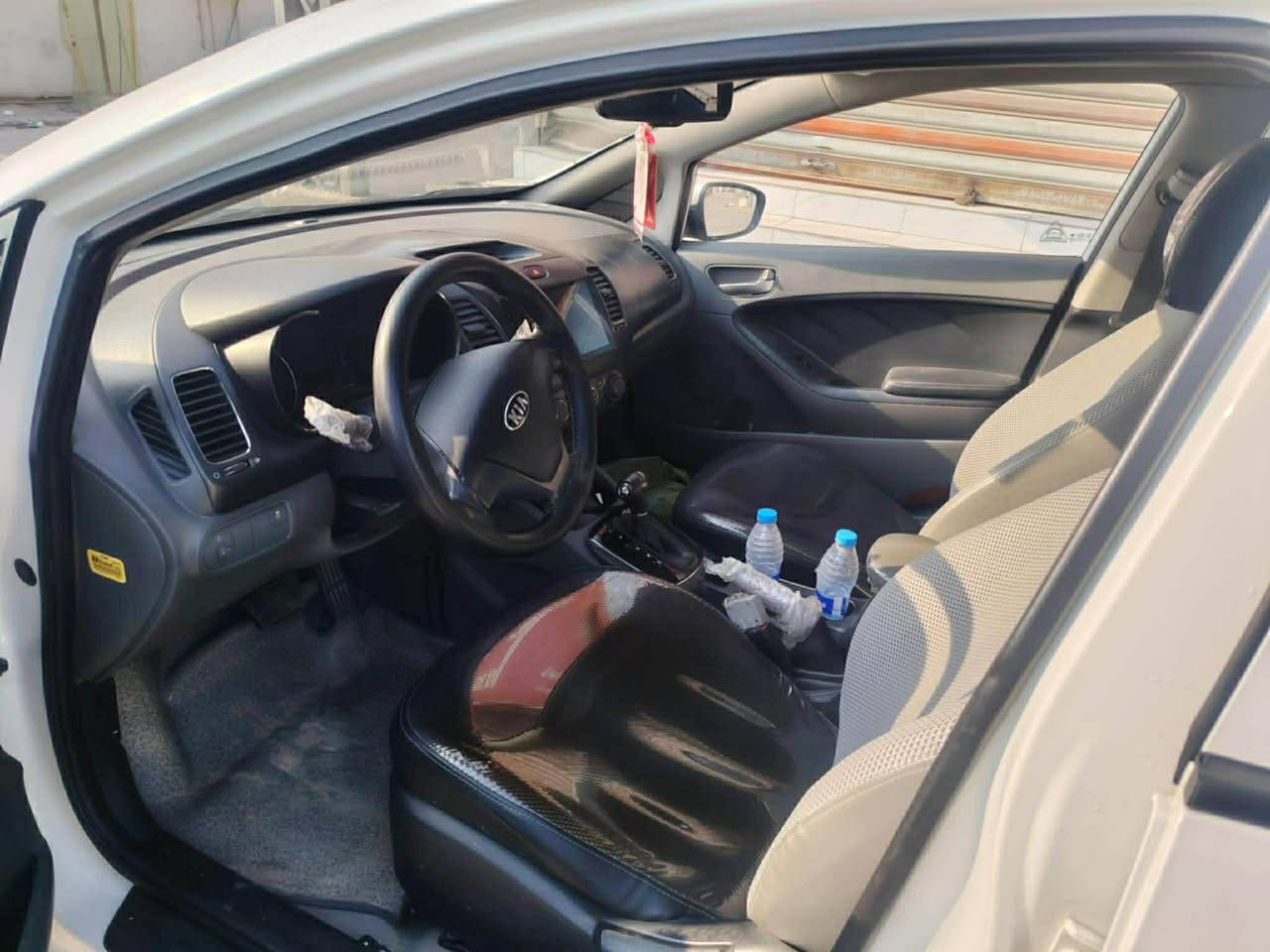 سيراتو 2017خليجيه. كفاله ماشيه 140الف اصل قابله للزياده. رقم اربيل بأسم شركه تحويل او وكاله جاهزه سعره 135 عنواني النجف. للتواصل ***********
