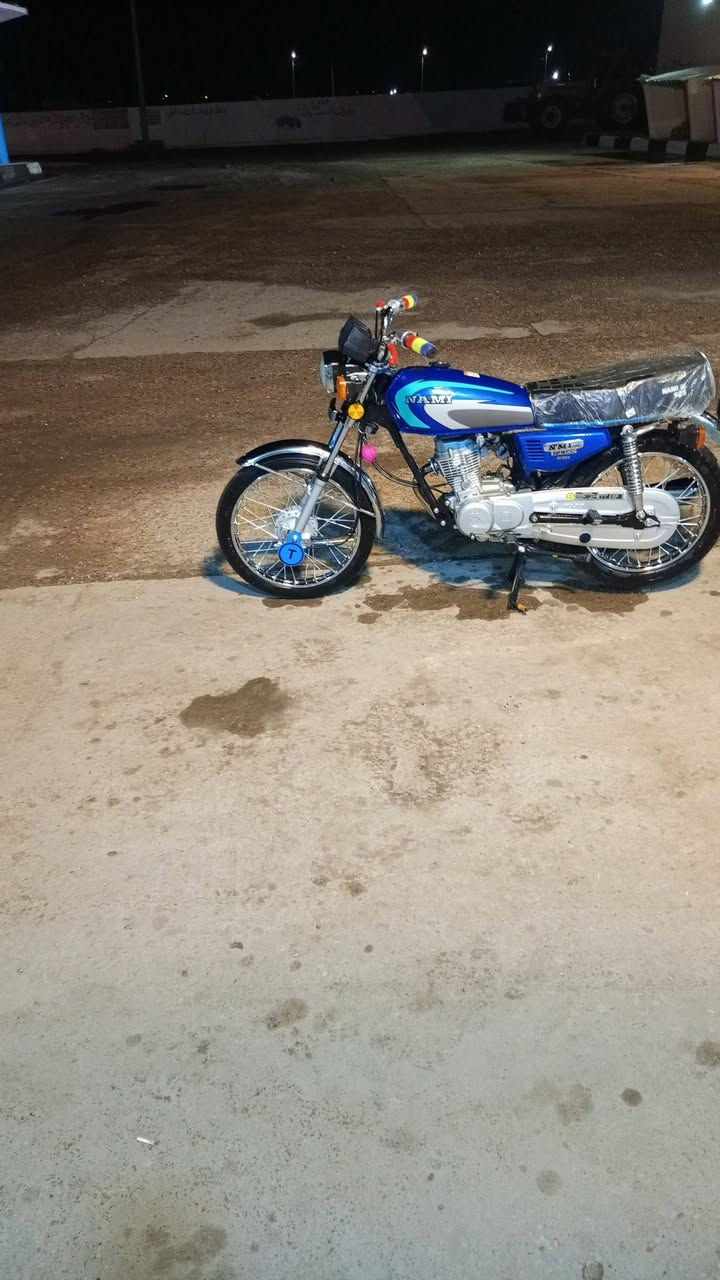 سلام عليكم دراجه للبيع الساعه 750 بها مجال ***********
