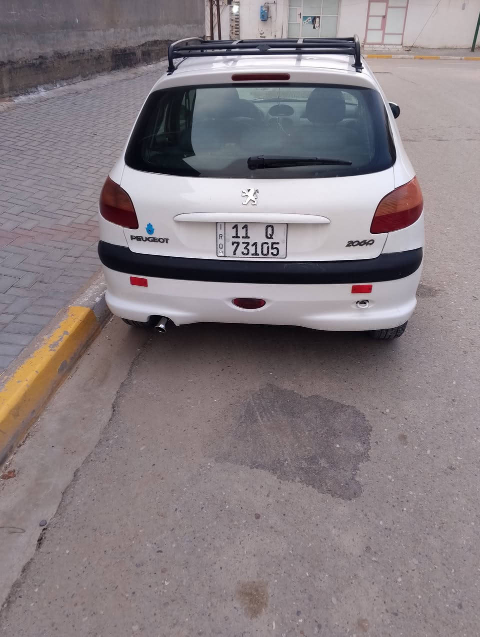 سلام عليكم
بيجو فرنسي 206
مكينه وكير جديدات كير محوره كير عادي صبغ بس لجماليه صدر حلو مراوس او البيع سعر 40 وبي مجال الرقم بغداد بسمي  رقم الهاتف ***********
