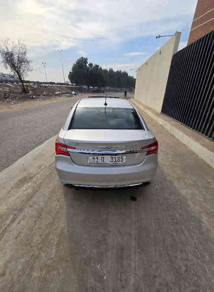 السلام عليكم
C200 /2012 
للبيع 
رقم مميز ٤ مراتب 
مكينة 6 سلندر 3600
تحكمات 
سلايد روف
شاشة جبيرة
هارد داخلي 
ويل كب 17 
تخم تاير جديد 
مراية داخلية تعتيم ذاتي
لايت زنون +لد منظومة جديدة
بك لايت لد 
السيارة ماشية 136mi  
صبغ 3 قطع بجم
+قطعتين بارد 
سنوية وهزة ورقم جديد 
_________________
النقوصات 
كيج بانزين عاطل 
شريط ستيرن عاطل
تبريد عاطل 
__________________
الادامة 
جامات لايت 
منظومة زنون كاملة 
زوج راس روط
زوج شمعات 
زوج لاستيك رباط 
زوج لقم
بوش وطوبات مال طبلات
دبلات وقواعد 
مشط كامل جديد 
درايف شفت يسار 
اذان تخم ٤ قطع
دسكات +فلنجات امامية خلفي 
فجوج امامي زوج
تنظيف حجرة احتراق 
تخم نوزل وكالة 
تخم بلك وكالة 
تخم مجاول 
عبوة فيت بم احتياط
ثلاجة وسطية مع واشرات وكالة
رولات +ضاغطة 
قايش
ولف حماوة 82 اصلي
قبق دبة وكالة
برمجة مراوح بأيد مهندس علي الدليمي 
مكان السيارة الدورة او البنوك 
السعر 87 ورقة وبيها مجال 
***********
