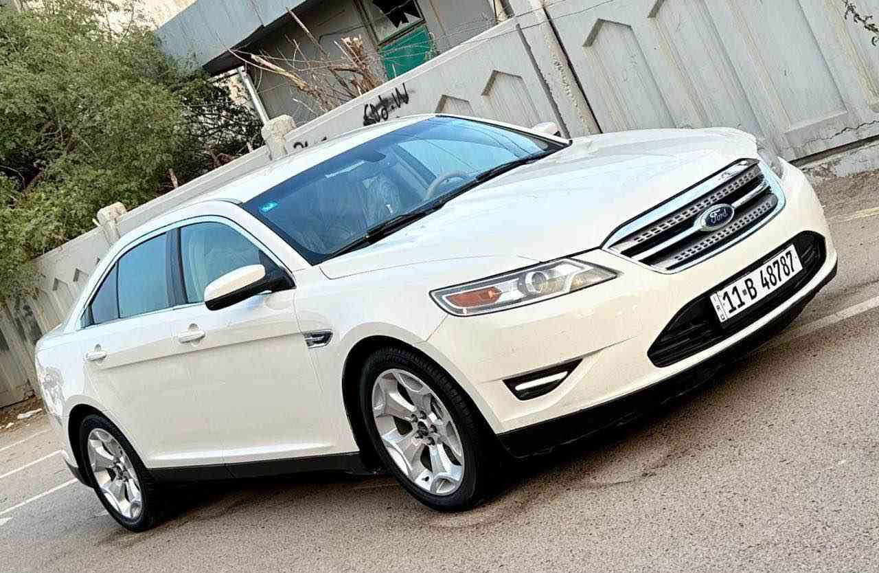 السلام عليكم اخوان. 
فورد تورس 2011 خليجي 
وكاله نيفا
كفاله 
رقم بغداد الجديد . باسمي تحويل مباشر . 
السياره كامله ولكمال لله بالعافيه ع الياخذها 
مكان السياره بغداد العامريه. 
السعر . (115 ) وبيها مجال بسيط
للاستفسار . ( *********** ) 
***********) بغداد, العراق
