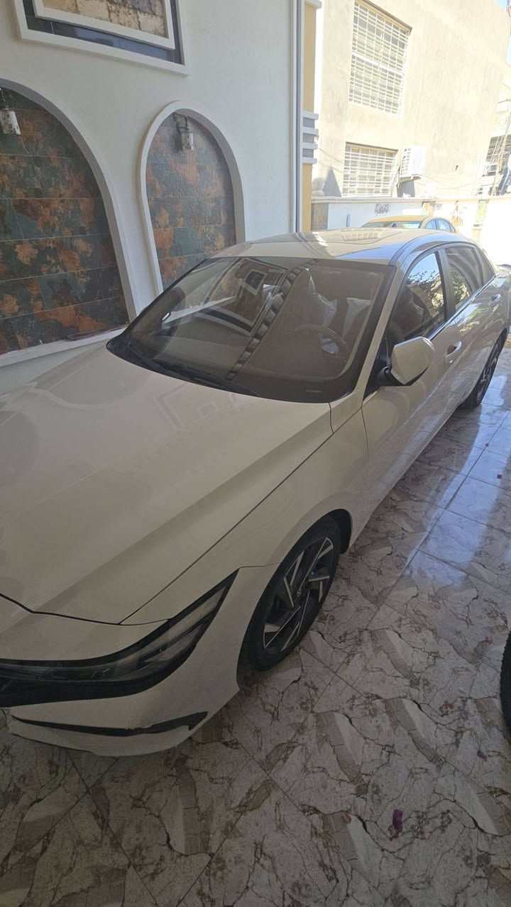 النترا خليجي تجميع بيع سريع 
 كفالة عامة (واكو رصعة بالدعامية الورا بسبب دراجة )
المواصفات: فول 
ماشية ٥٠ 
محرك : تيربو دبل نوزل ١٦٠٠
تحويل .. سعر ١٣٤ وبيها مجال قليل
***********
