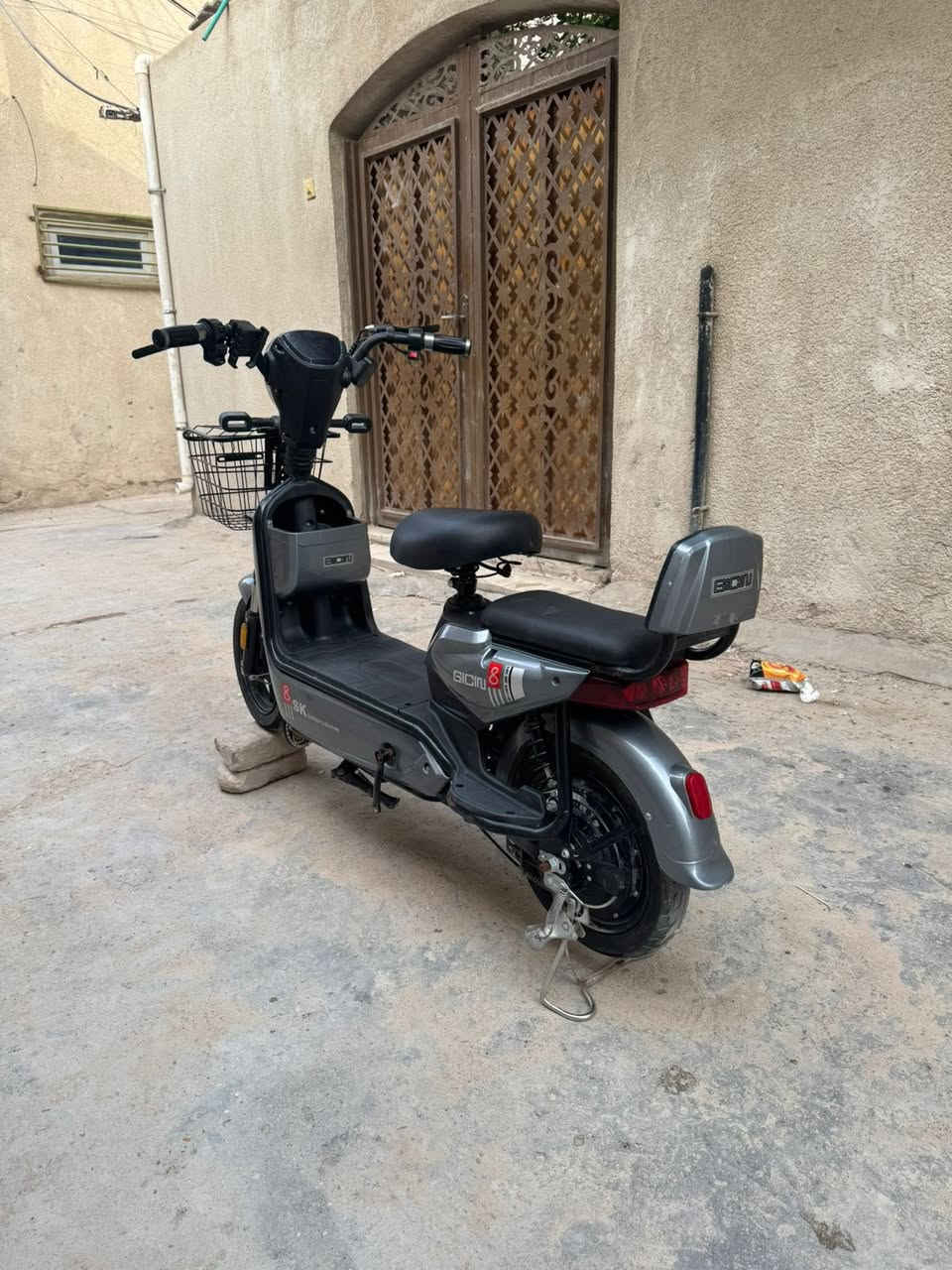 دراجه SK8 ملف 800W سرعه 65 4بطاريات سله اماميه لون رصاصي 3نمر لايت عالي ناصي هورن اشاره يمنه يسره سعر ٣٠٠ وبيها مجال مكانها زبير


**إذا كنت صاحب هذا الإعلان وتريد حذفه لأي سبب، رجاءا أرسل رسالة إلى الدعم الفني**
