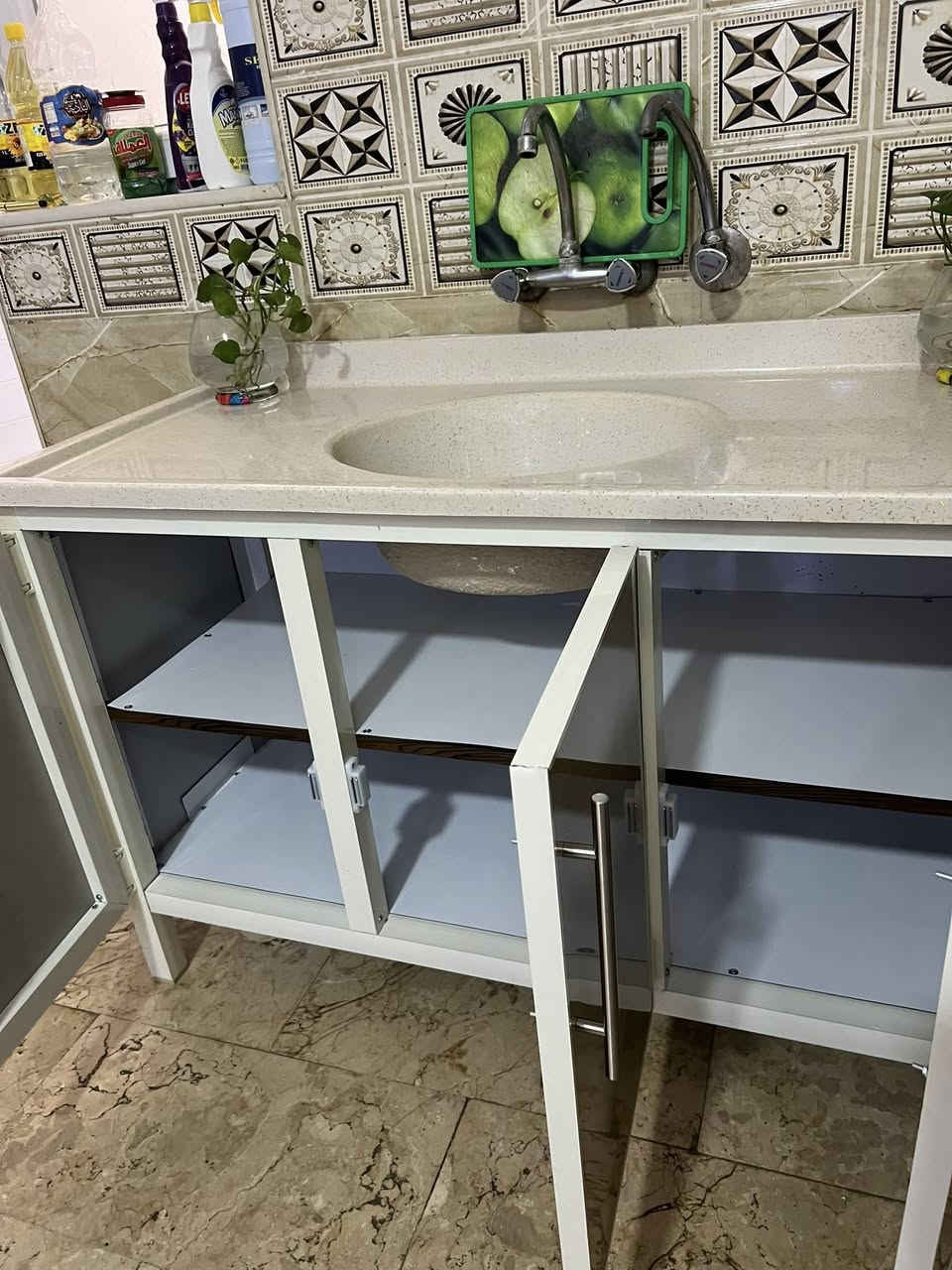سنك مرمر قياس متر وربع 
جديد سعرة ١٣٠
مكان بغداد منصور واكو توصيل حسب مكان 
واتساب ‭***********‬
***********

