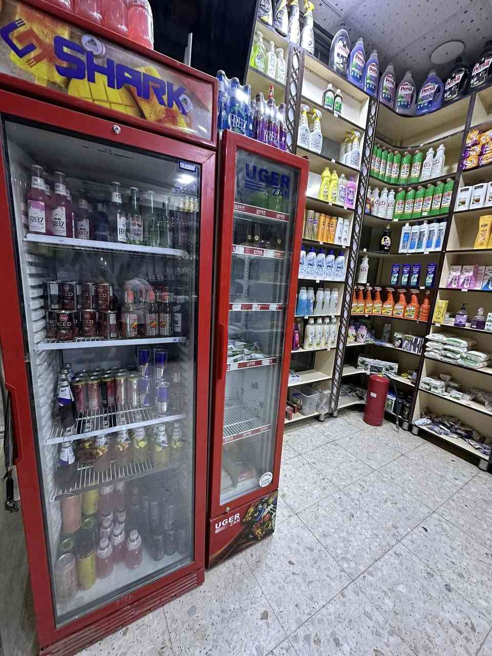 سلام عليكم سوبر ماركت للبيع عنوان البستان عماره علي يوسف يتكون من 19 براد وسبالت 2 ومولد عملاق والبضاعه جاهزه بالكامل  الأسواق موقع مميز لشراي يتصل ***********
