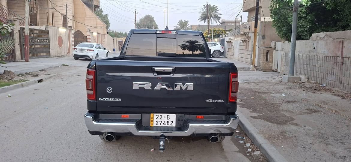 سلام عليكم رام لاريمي خليجي هارلم ٢٠١٩ مكفوله من صبغ عل وضع شركه اي اضافات ماكو نص فول مواصفات ماشيه ١١٥ الف كيلو محرك ٨ هيمي الاتصال ***********
