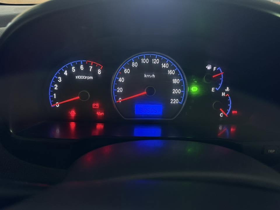 سلام عليكم 
النتره موديل ٢٠٠٩
محرك الف ٦٠٠ دكشن عالي
مابيها اي صبغ بس خدوش والرصعات السياره مكفوله من كلشي
مكاني بغداد الكاضميه 
***********
