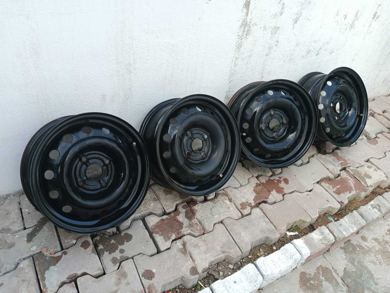 سلام عليكم تخم ويل حجم 15 ابلادي ابل ختم صبقه بلاد سعره 120الف وبي مجال مكاني كركوك واحد حزيران ***********     4براقي
