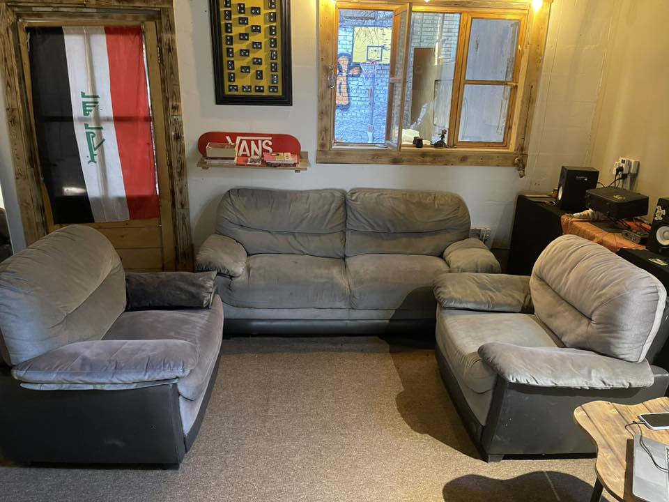 للبيع بيش يفيدنك اخذهن


**إذا كنت صاحب هذا الإعلان وتريد حذفه لأي سبب، رجاءا أرسل رسالة إلى الدعم الفني**