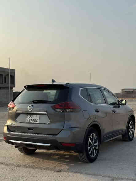 السلام عليكم 
للبيع نيسان روج موديل 2020
لون رمادي داخل السياره جلد 
السيارة كلين تايتل 
ضربتها في امريكا فقط دعامية 
وبيها رصعه خفيفه بالباب 
للاستفسار ;***********
