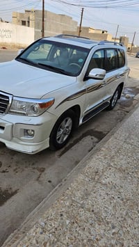للبيع  تيوتا لاندكروز  للبيع موديل 13  6 سلندر ابريم    مكفوله من ( ال...