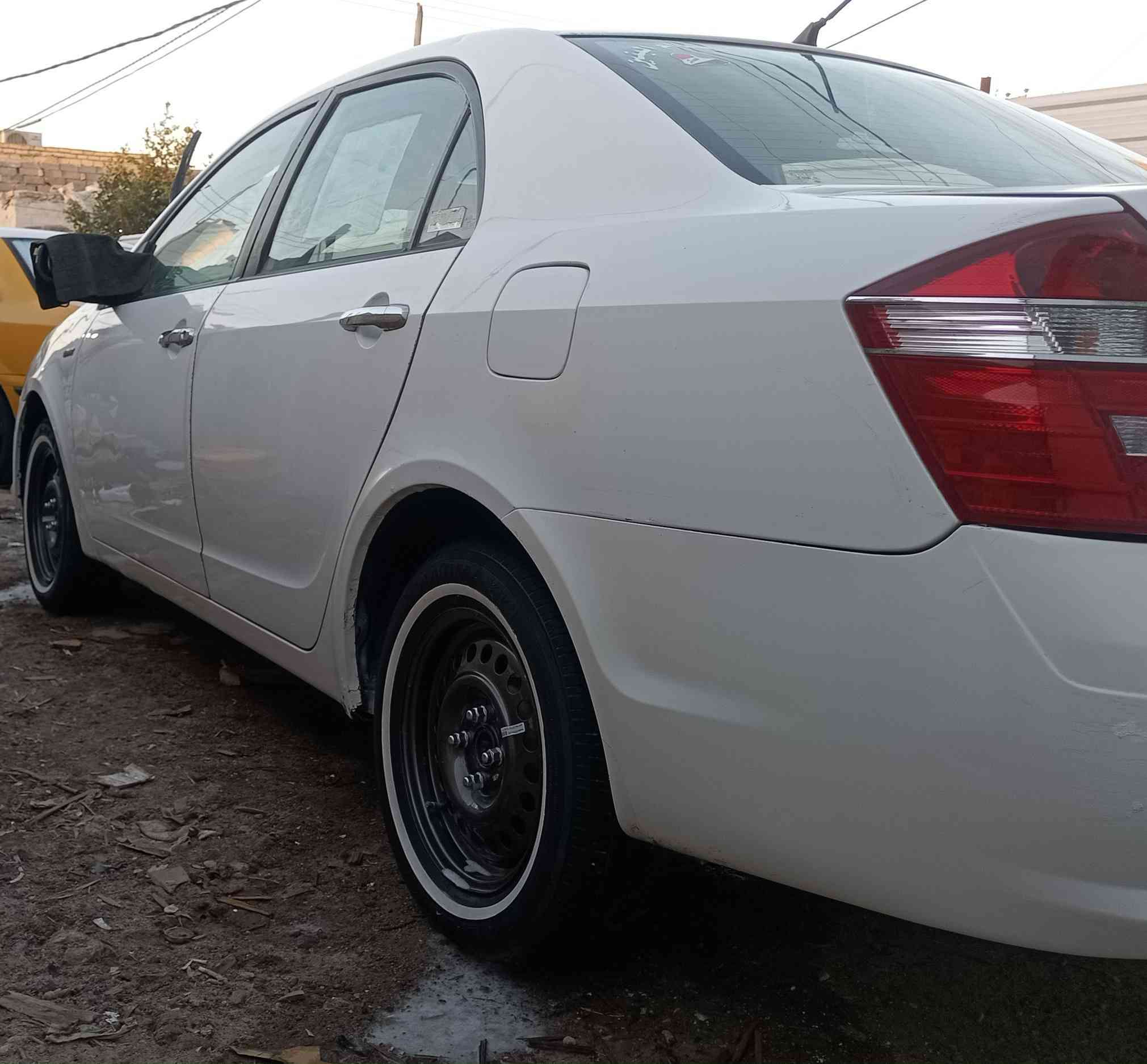 جيلي موبل للبيع موديل 2013 كير و محرك 1800 اوتماتيك بلاد رقم ذي قار السيارة كفالة ما عدة هلال واحد جاهزة السيارة السعر 62 وبيها مجال قليل مكاني ناصرية مركز رقمي ***********
