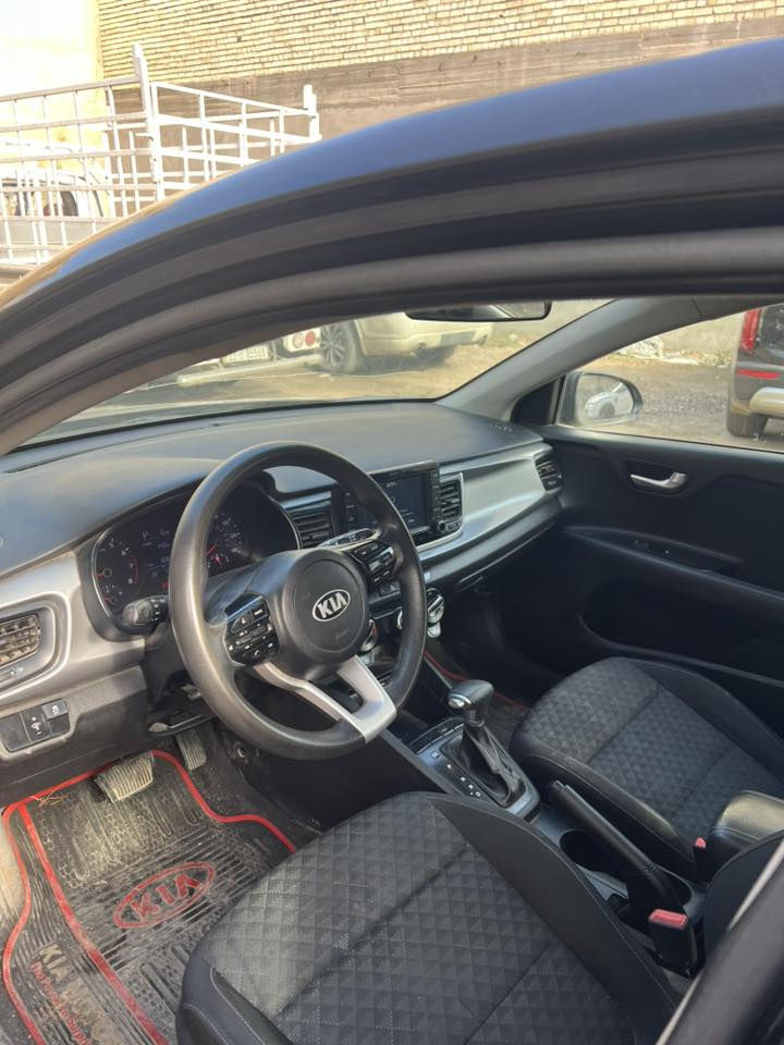 سلام عليكم كيه ريو  Sموديل 2020 وارد أمريكي بيه  ربع بنيد  حادث حته دعاميه ما بيه شي ناشر صوره حادث 
محرك 1600 دوش صدر أماي خلفي  جديد محرك كير جدد ما بيه اي نقص جازه علا آخر حبايه رقم بغداد بسمي  سعر108 بيه مجال مكان بغداد جكوك رقم تلفون ***********
