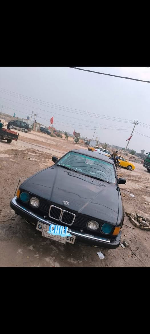 سلام عليكم 735 مديل 1989 سياره معمره مصبوغه عام
تبريد شغال 
تخم تاير جديد
رقم بابل 
سياره ماندل راعيها 
سعرها 25
مكانها نجف 
***********
