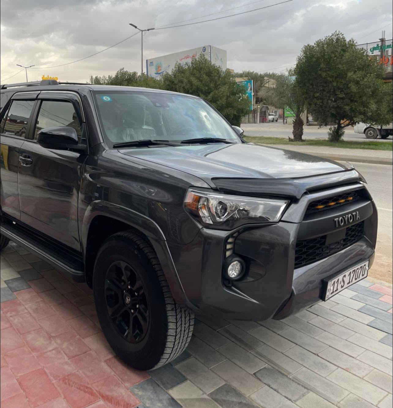 السلام عليكم
موديل 2023
       TOYOTA  4RUNNER 2023
~ تويوتا 4 رنر   
~ وارد أمريكا  
~ محرك 6 سلندر  / V6 
~ مواصفات 
~بصمة 
~ شاشة كبير  
~   كاميرة خلفية
~ كشن  مخمل كهربائية 
~تحديد سرعة 
~نظام ECO
~ (  5 ) خمسة راكب 
~ ماشي 53 الف 
~سيارة رقم بغداد بسمي تحويل شرط
~ رقم وسنوية و هزة جديدة 
~ صوره حادث و رقم شاصي موجود في المنشور 
~ سعر( 320 )💰ورقة دولار بيها مجال 🤏
~ مكان كربلاء  
واتساب   ***********
 تلفون 📞 ‭***********‬
