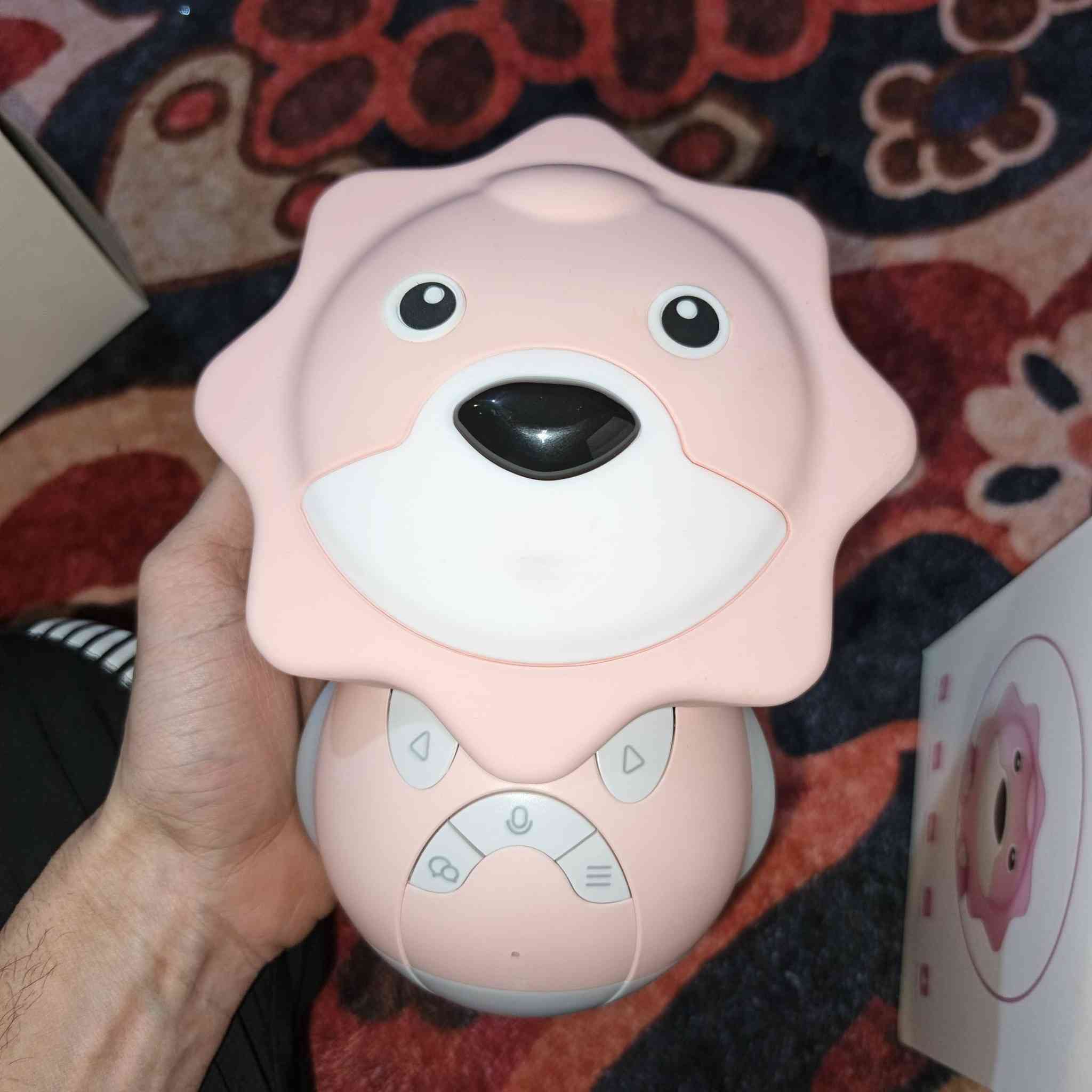 هذا الجهاز الموضح في الصورة هو مكبر صوت ذكي للأطفال ومساعد تعليمي تفاعلي يأتي على شكل شخصية كرتونية لطيفة (مثل الأسد أو الدب الوردي).
الميزات والمواصفات الرئيسية
الاتصال بالإنترنت (WIFI联网): يتيح للجهاز الاتصال بشبكة الواي فاي لتشغيل القصص، الأناشيد، والمحتوى التعليمي المتجدد مباشرة من الإنترنت.
الدردشة الصوتية (语音微聊): يدعم ميزة إرسال واستقبال الرسائل الصوتية
هذا الجهاز الموضح في الصورة هو مكبر صوت ذكي للأطفال ومساعد تعليمي تفاعلي يأتي على شكل شخصية كرتونية لطيفة (مثل الأسد أو الدب الوردي).


**إذا كنت صاحب هذا الإعلان وتريد حذفه لأي سبب، رجاءا أرسل رسالة إلى الدعم الفني**
