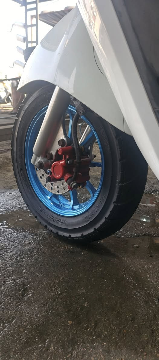 سلام عليكم ورحمه الله وبركاته
دراجه بوليسي، موديل2011 دراجه مكفوله كفاله عامه منزلهة عله ايدي من لحاويه دهن ليابان بيدي بدلته دراجه ختم واحد كل لكفرات ويه لمكينه ماماشيه بلعراق خلاص اكفلهة من كلشي نقص برغي مابيهة ***********.***********
