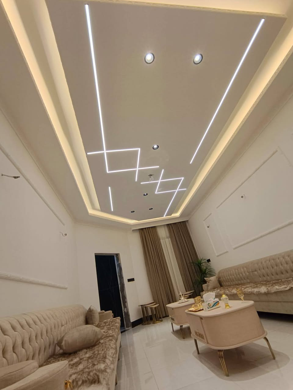 بسم الله والحمد لله سوف يتم بدء جزء من اعمالنا في صلاح الدين بيجي  وكذالك مازالت اعمالنا مستمرة في كركوك تحت الإشراف والتنفيذ اعمالنا تختص بتصميم وتنفيذ أعمال الكهرباء العامة بما تشمل...
تصميم المخططات الهندسية 
 تنفيذ الأعمال الكهربائية وفق الانظمة المنفصلة والمشتركة والمتجزئة للطاقه 
الطاقه الشمسية بما تشمل 
بوردات السيطره بما تشمل  ATS
انظمه الإنترنيت و الكاميرات الانلوك وآل ip 
انظمه الصوتيات والبداله للستفسار الاتصال على الرقم التالي 
#_خليل_محمد_***********__***********
