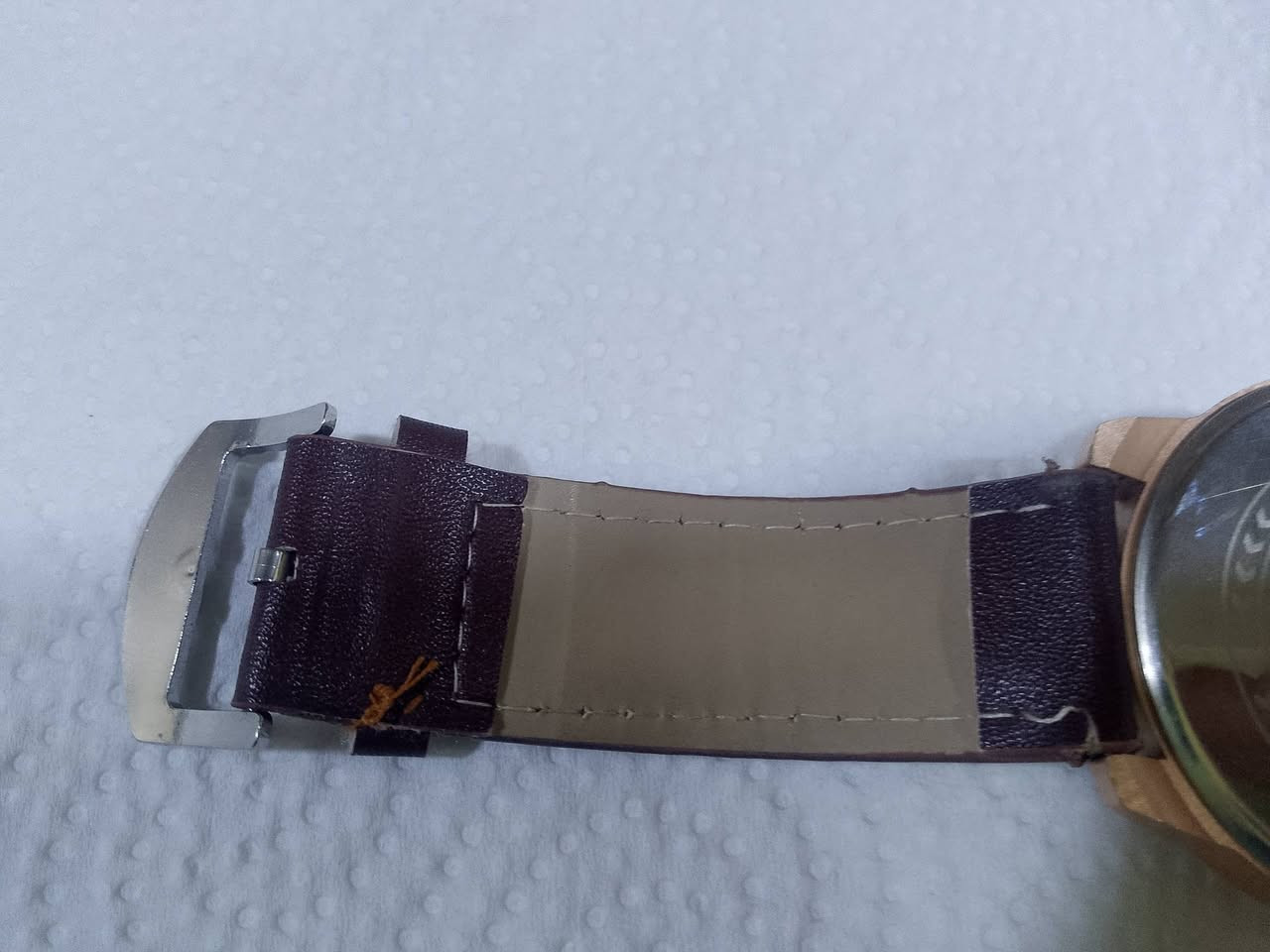 السلام عليكم ساعه شركت BWlN SPORT 
موديل B246 رياضيه نكول عليه عاديه للبيع الصنع في الصين حديد ستيل جلد طبيعي شوفو الصوره مال جات جبيتي يكول توصل سعره 190الف المهم الساعه للبيع السعر 20 بيه شويه تشققات اصليه ماركه


**إذا كنت صاحب هذا الإعلان وتريد حذفه لأي سبب، رجاءا أرسل رسالة إلى الدعم الفني**