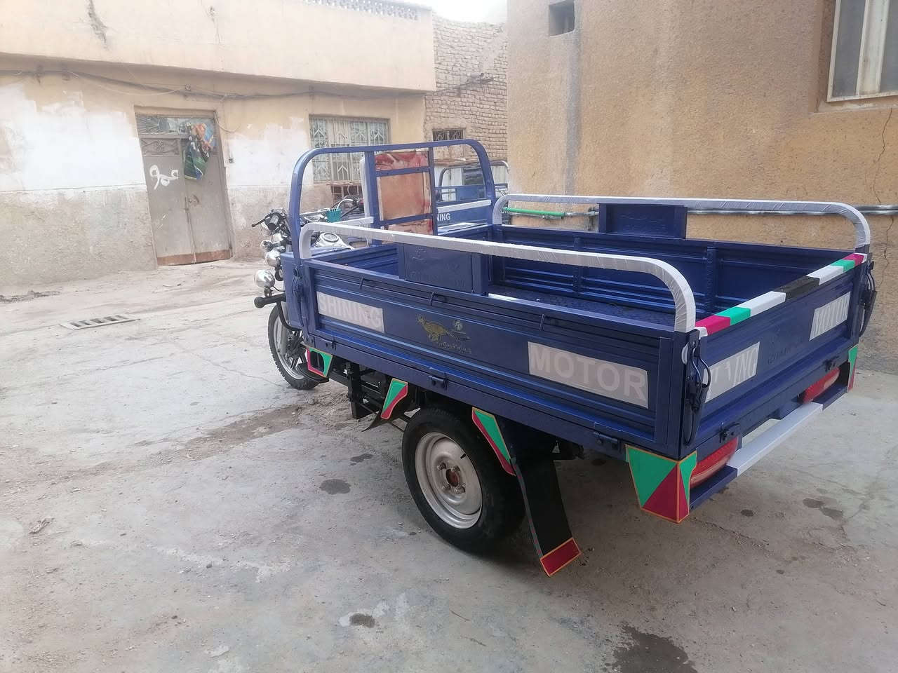 السلام عليكم ستوته للبيع موديل 23 مقفوله المكان بابل سدس الهنديه ما متواجد على الفيس /*********** /***********
