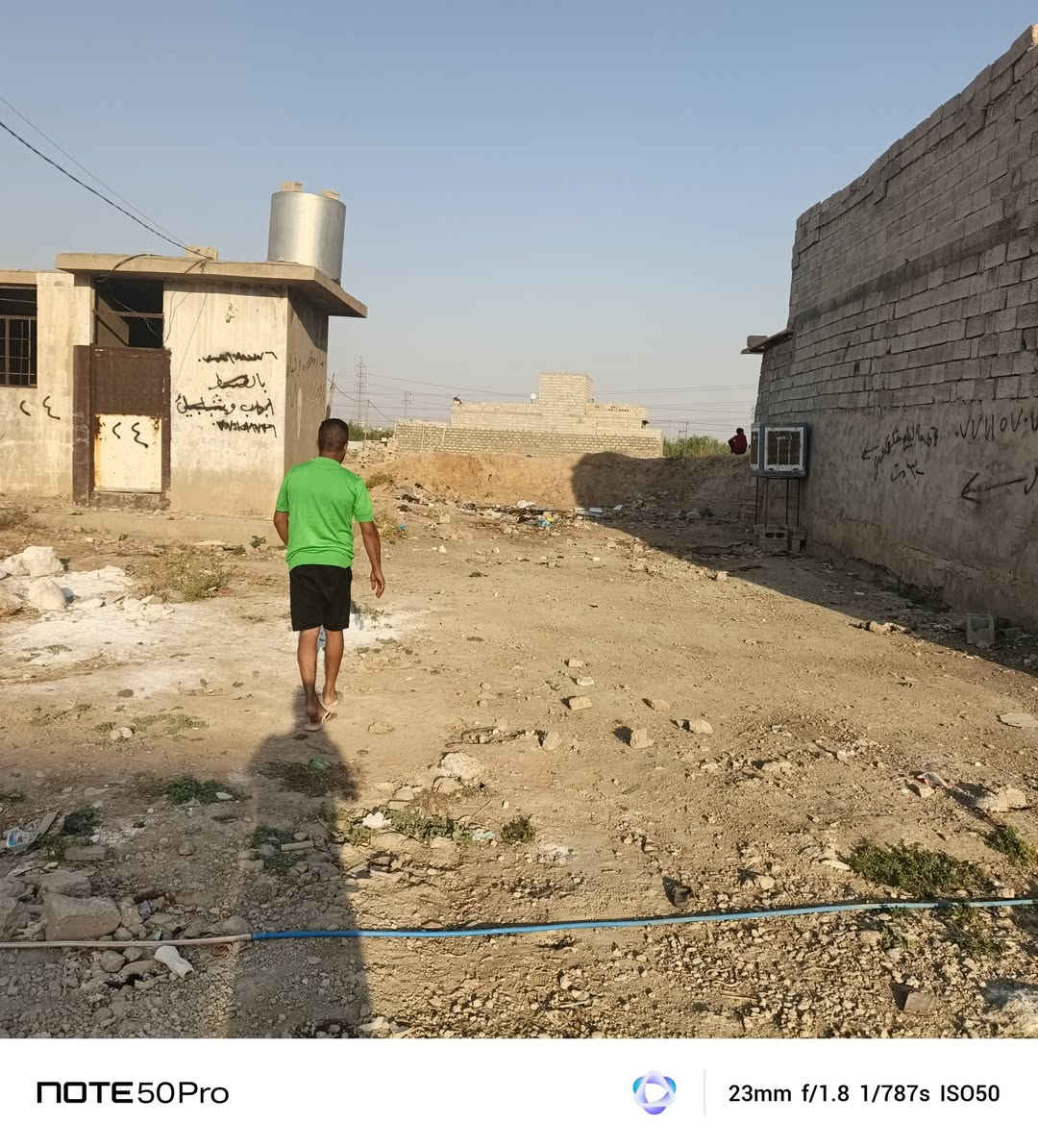 قطعه ارض زراعي 100متر للبيع موقع حي السكري حولي خلف الساتر سعر 5ملاين فقط ***********
