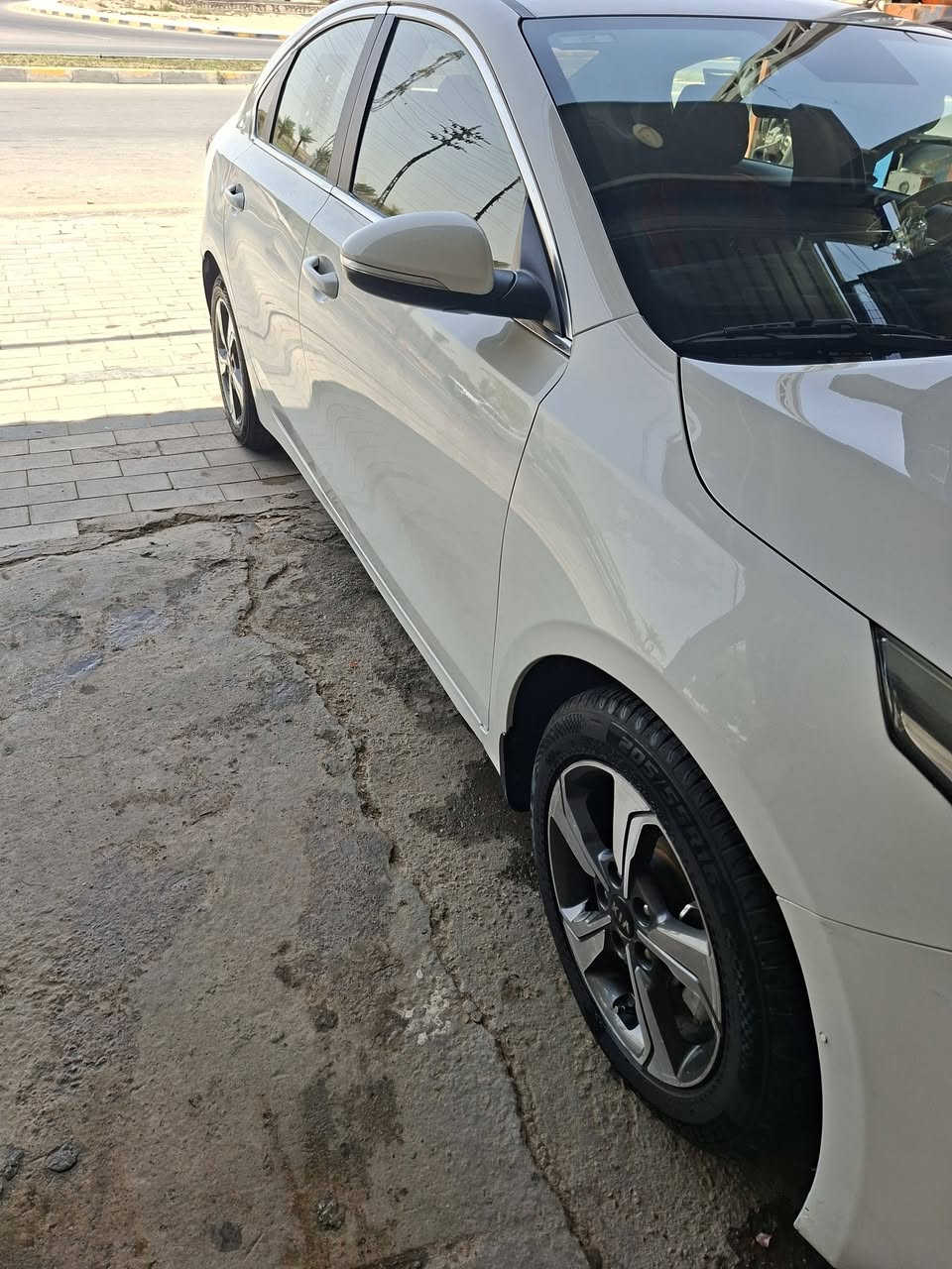 سلام عليكم سيراتو فول بيها صبغ جاملغ وطرف البنيد بدون دواخل شرط تخم تاير وحداديه جديده محرك ١٦٠٠ ماشيه ١٠٠ موديل ٢٠١٩ السعر ١٤٠ مكاني نجف عباسية للإستفسار ***********
