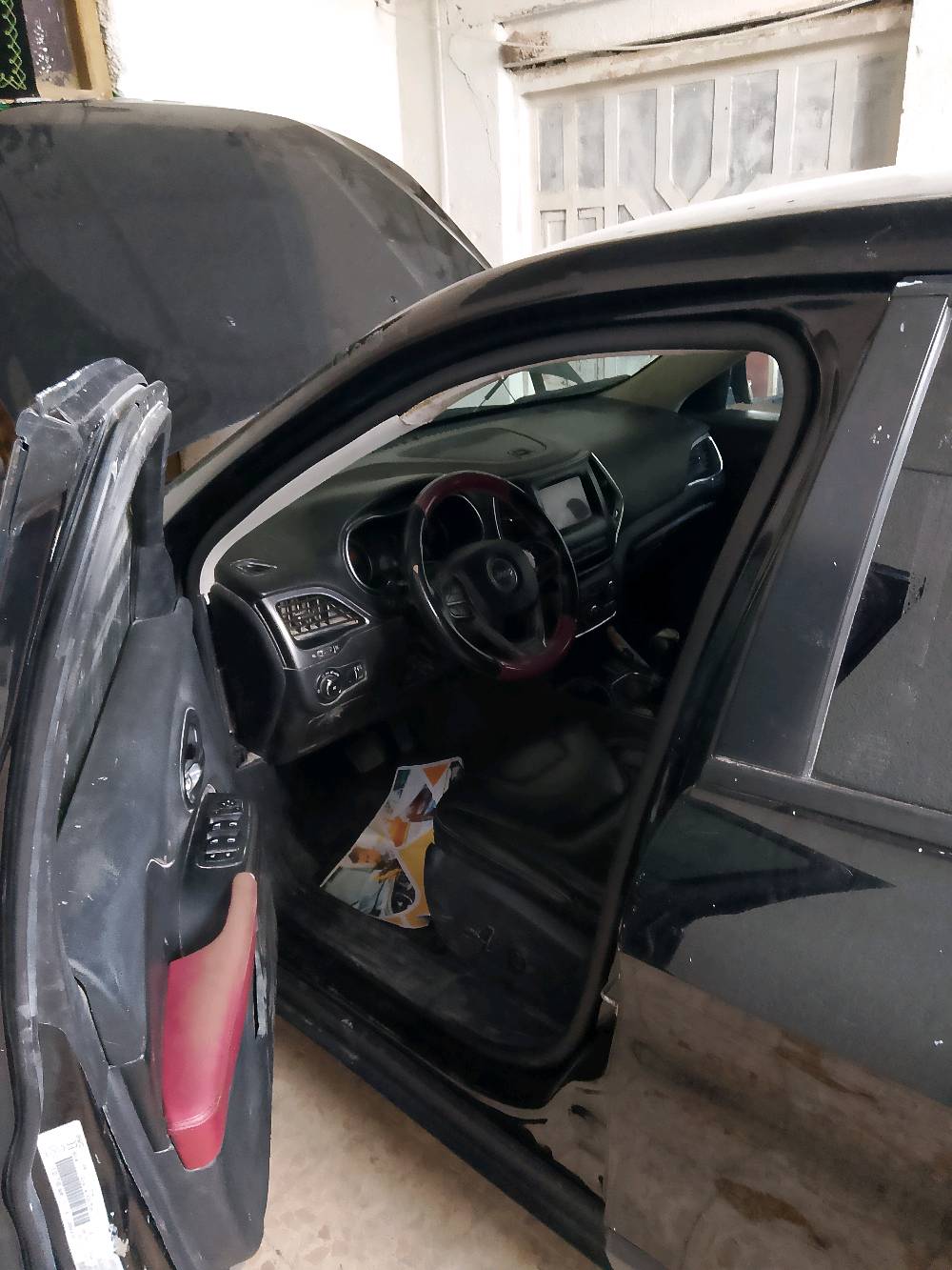 سياره جيب بزون موديل 19 وارد امريكي للبيع السعر 95 ورقه للاستفسار اكثر اتصل على الرقم   العنوان البصره الهارثه حي المرتضى ***********