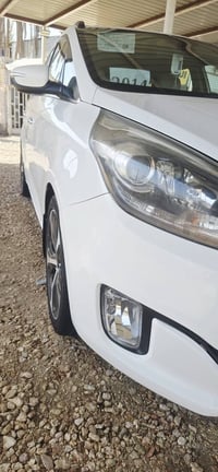 كيا كارنز • ٢٠١٤ • مكينة 2000