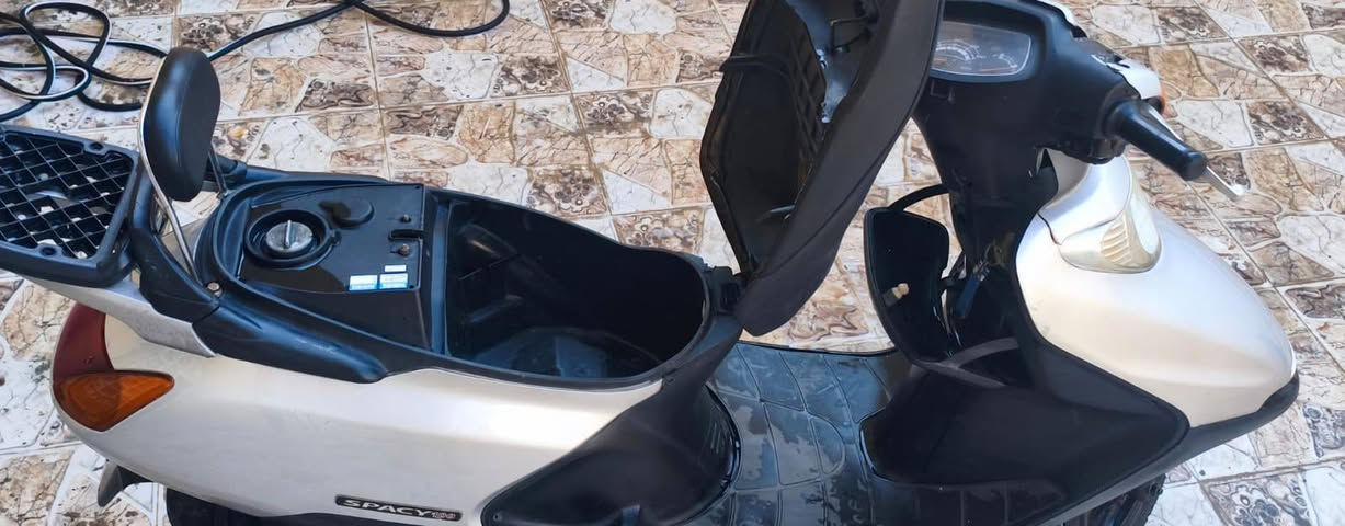 دراجه سبيسي للبيع بسعر مناسب
لتواصل مع الرقم *********** يوجد واتساب
