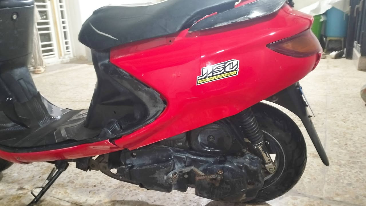 دراجه فراشه لبيع سعر 350 وبيه مجال كامله من كلشي دراجه نضيفه مكينه ناعمه لايت عالي ناصي  شغال  مكاني النجف اتصال ***********
