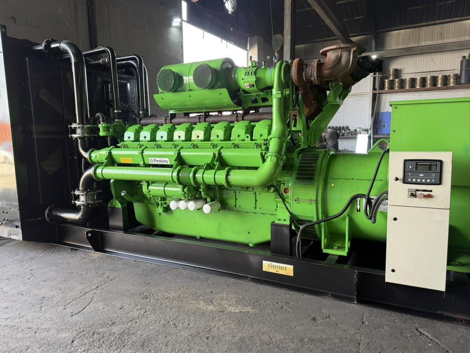 Perkins 4016 2000 Kva 🇬🇧
Zero 0️⃣ 

***********
***********
***********
