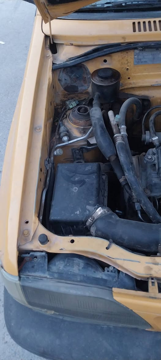 للبيع سايبه موديل ١٠ سيارة كير مكينه جديد تبريد شغل شوطي شركه مابيه اي ضربه السعر ٢٢ ورقه مكانه بغداد مدينه الصدر ***********
