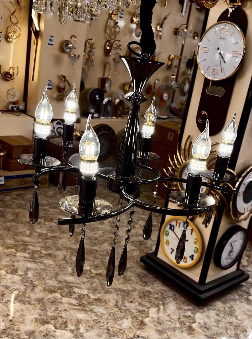 حُضور وَ هَيبة ليس لها مَثيل ✨
 
ثَريا كلاسيك مَلكي حجم 6 أذرع ⚜️
 
. طلاء ثابت ✅
 
. كرستال فاخر و مميز ⚜️

. كوالتي ممتاز ⚜️

. القطر 60 سم ⚜️

. عدد المصابيح 6 ✨

. للأستفسار مراسلة الصفحة 
أو الأتصال على *********** ☎️

. يتوفر توصيل لكافة أنحاء العراق 📍🇮🇶

. مع الأنوار لا تحتار ….. و خلي الكل تغار 😎

#أنارة #ثريات #براكيتات #fyp #ديكور ديكورات
العراق بغداد اكسبلور ترند فخامة أضاءة⁩ انارة لايك الشعب_الصيني_ماله_حل😂😂⁩⁩ explore 
‏Foryou Foryoupage بغداد
