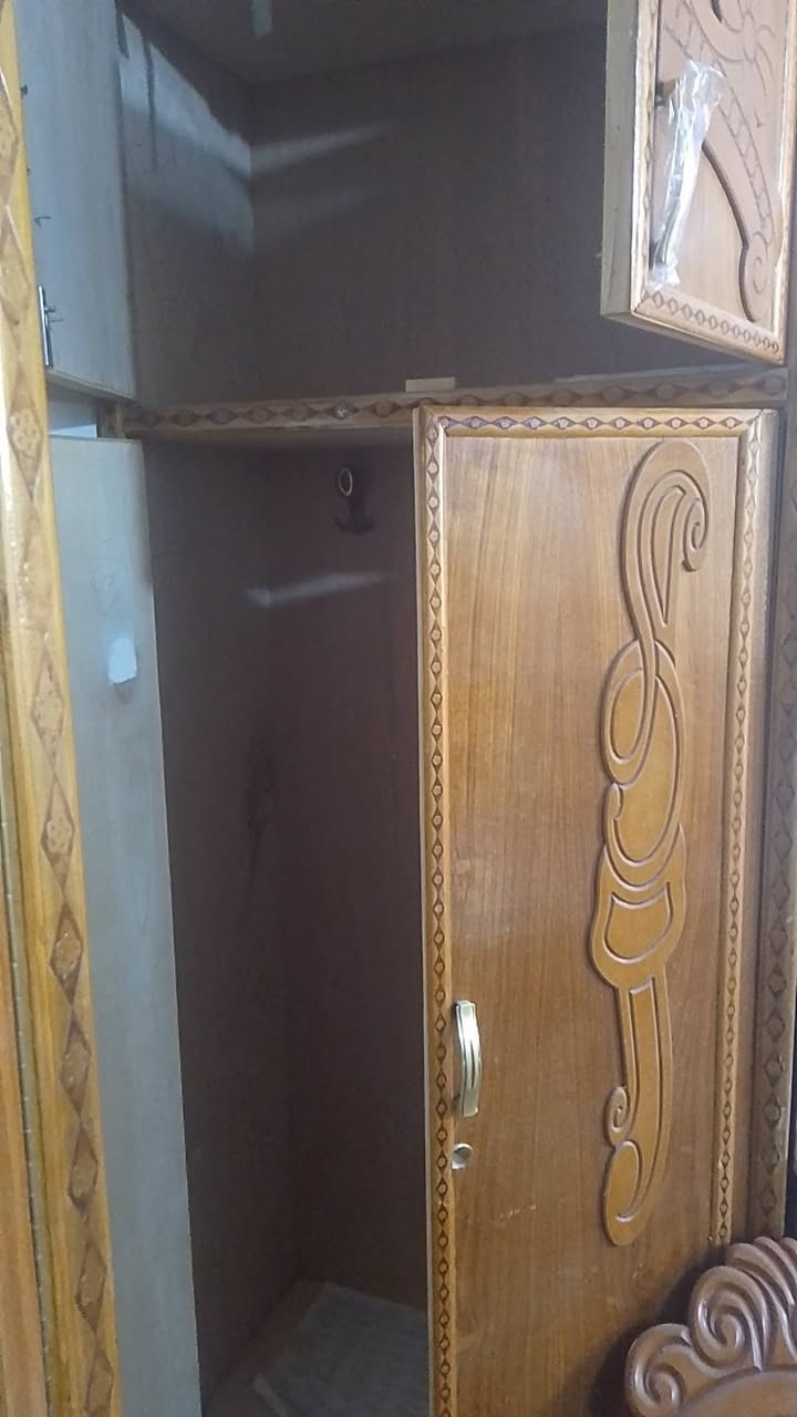 سلام عليكم كنتور بابين جديد للبيع بسعر 150الف واكو غرفه نوم كامله ونضيفه جداً بسعر مناسب


**إذا كنت صاحب هذا الإعلان وتريد حذفه لأي سبب، رجاءا أرسل رسالة إلى الدعم الفني**
