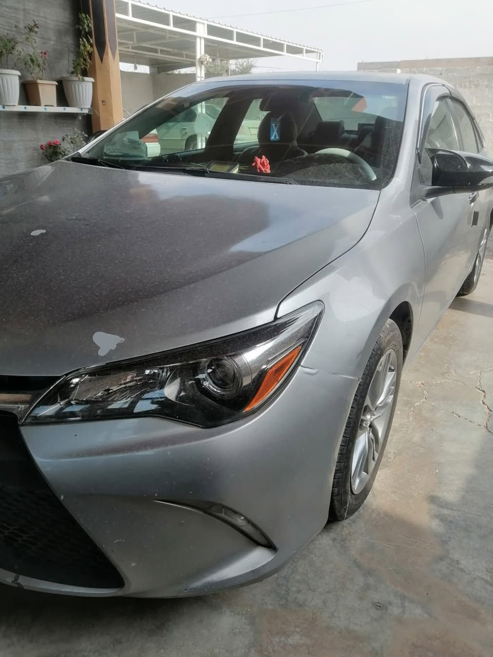 السلام عليكم كامري موديل 16 بيها قطعتين جاملغ وبونيد SEومعروفه مواصفاته صدر جديد تخم تاير جديد باتري عليها ادامه كامله شرط مامشتغل شي بدشبول سياره ماشيه 130 شرط الكير ولمحرك رقم صاحب السياره ‭0780 826 2245‬سعر 160 وبيها مجال وكلشي موجود بسوك
