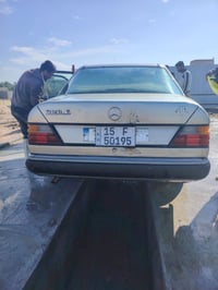 مرسيدس 300E • موديل ١٩٩٠ • محرك ٢٥٠٠