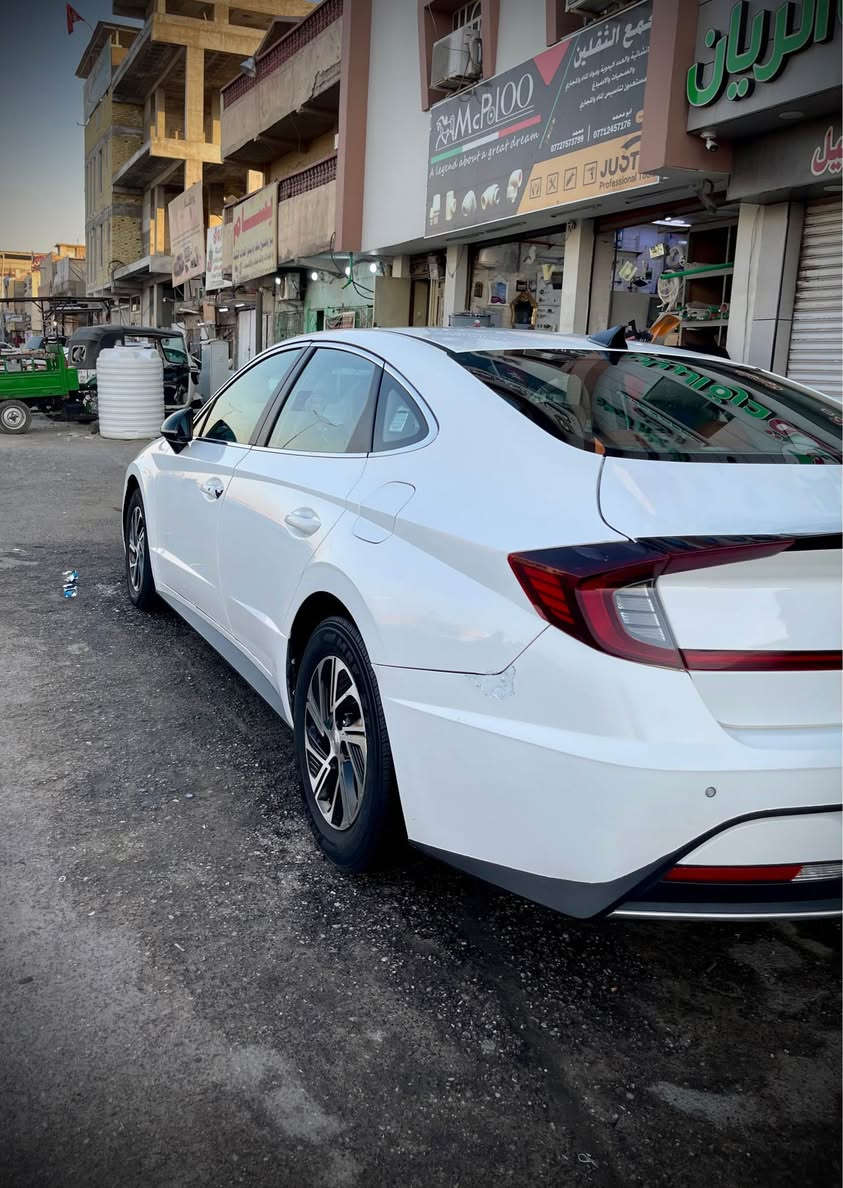 سوناتا 23 خليجي تكسي دبي مصبوغا عام تغير لون 
ماشيه 53 ألف كيلو رقم أربيل سنويه ل 31 
هايبرد ومكينه 2000 بيه ضربا بالجاملغ الخلفي مصلحه تصليح مضبوط البطاريات بحاله جيده جداً المكينه مضبوطه ومكفوله تبريد فول 
فول مواصفات ما عده فتحه 
بصمه تشغيل بصمه أبواب 
شاشه اعطال
شاشه لمس تدعم كار بلي 
اوامر صوتيه
كشنات جلد 
تبريد قطعتين 
حساسات امامي خلفي 
أربع انضمه قياده 
مرايات شفط 
تشغيل عن بعد 
سايد بريك دكما 
كير بيانو
مثبت سرعة 
تحكم ستيرن جهتين 

العنوان البصره 
***********
السعر 130 وبيه مجال قليل البصرة, العراق
