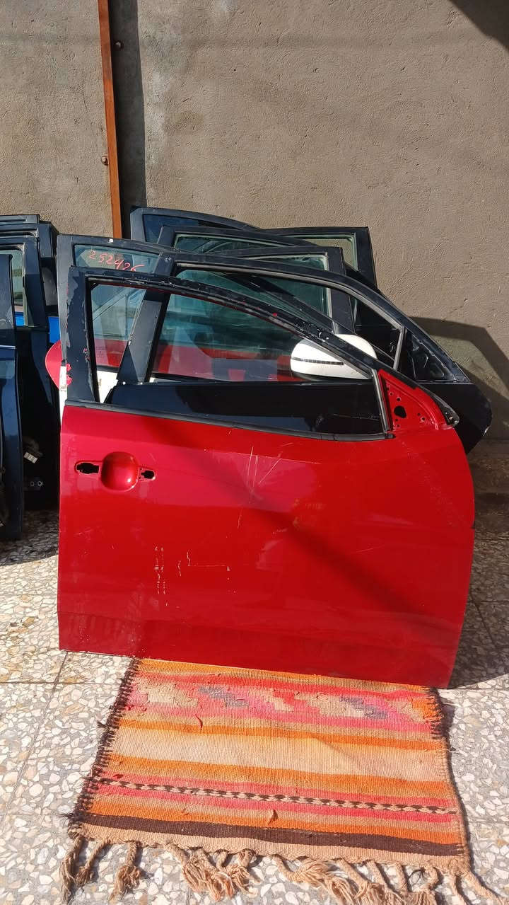 سلام عليكم 
جنط فورتي سيراتو تقصيخ بلادي نضافه لوك ام السبايدر عرض خاص 125 
بيبان 75 
متوفر باقي الادوات 
بغداد جديده / ***********
