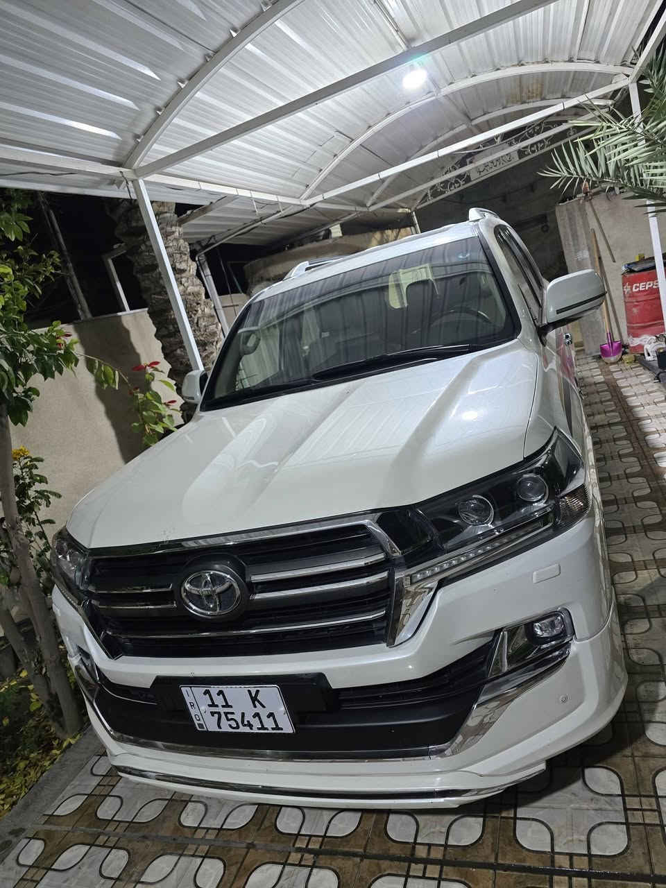 للبيع لاندكروز موديل 2020 ساز  

جديدة بمعنى كلمة اسبيرها منازل اللون ابيض صدفي رقم بغداد بسمي سنويه 2030

محرك 4000

V6

فول موصفات 1/1

بصمه تشغيل 

5 بصمه أبواب لمس 

تشغيل عن بعد 

فتحه سلايت

كشنات ثنين كهرباء 

كشنات جلد 

8ايرباك 

زراكات 

مري شفط 

شاشات خلفيه 

مطفايه حريق 

جنطه شفط 

عداد لكزز 

ثلاث قطع تبريد 

حساس امامي 

حساس خلفي  

وباقي موصفات ساز معروفه 

ماشيه 84ألف حقيقي 

ابيع على السونار بيها جاملغ وباب  والباقي مكفوله كفاله 

بيع او مراوس حسب القناعه 

الاستفسار اتصل على الرقم  ‭ ‭

***********

واتساوب متواجد 

مكان بابل
