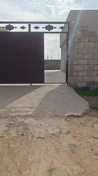 ملأ جاسم • ٤٥٠م • مع سيارة