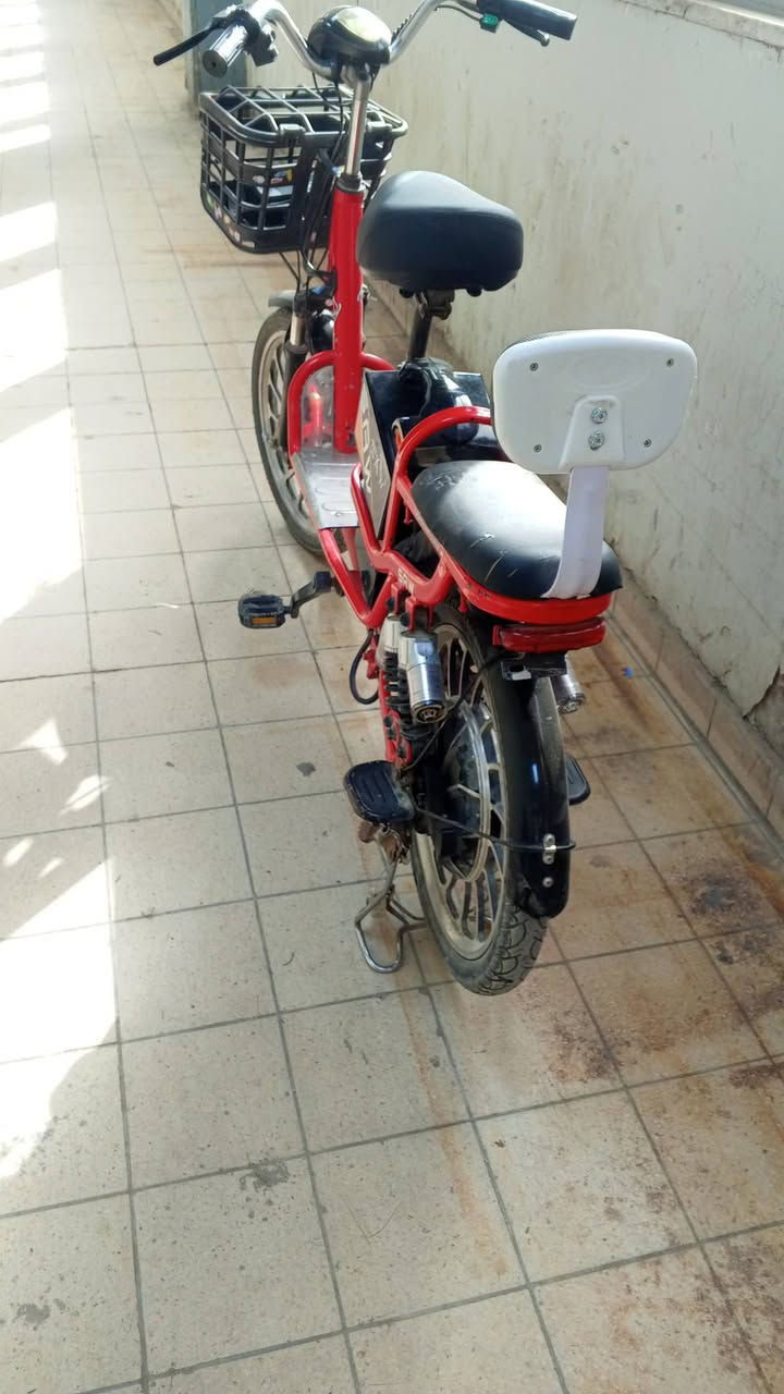 درجه شحن البيع 
بين البيع والشراء 
اسم  درجه  ساو 
الدراجات الكافله مواصفات لايتات موجود اشاير بصمه 
العون كوت شارع النفط 
الرقم السيا***********
الرقم الاثير***********
