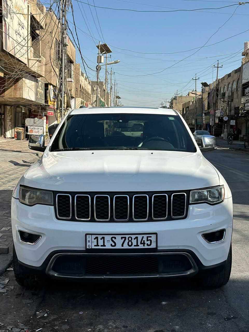 السلام عليكم
جيب كراند شيروكي 2021 لمتد
بانوراما 
شاشة كبيرة 
تدفئة وتبريد كشنات 
كشنات كهرباء 
رادار جانبي 
فول عدا الجكات 
صور الحادث داخل المنشور 
عدا الحادث مكفولة من زلغ 
السعر ٢٠ وبيهة مجال 
شدتين وبيهة مجال بسيط
بغداد الدورة ***********
