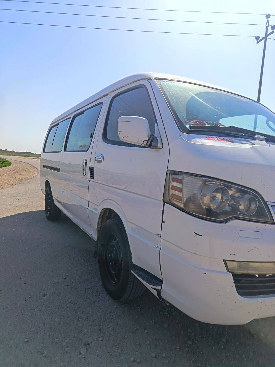 سلام عليكم اجنبي 14 اللبيع راقم واسط حره مصفره هيه وضريبه وغرامات محرك كير كسن مكفول كشر كفاله قطرت صبغ مابيها سياره 
كفاله عامه جاهزه علا اخر حبايه
***********
  العنوان واسط جصان
