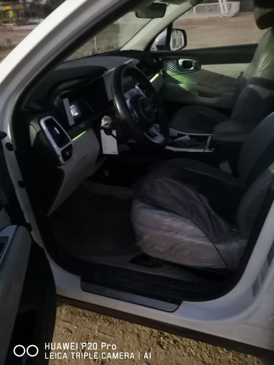 سلام عليكم جميعا 

سياره Kia سورنتو موديل 2023 ماشية اقل من 27 الف ضمان شركة النيم سياره كشنات كهرباء والصندوق هماتين 
سياره نظيفة بس بيها شخطة منزل صورتها ليجوة
 السياره باسمي رقمها سليمانية المحرك والكير كلها نظيفة وبعدها جديدة ٧ راكب 
السعر 30 الف وبيها مجال للشراي
التواصل على الخاص او الاتصال على هذا الرقم 
***********
 مكان السياره بغداد الشعب
