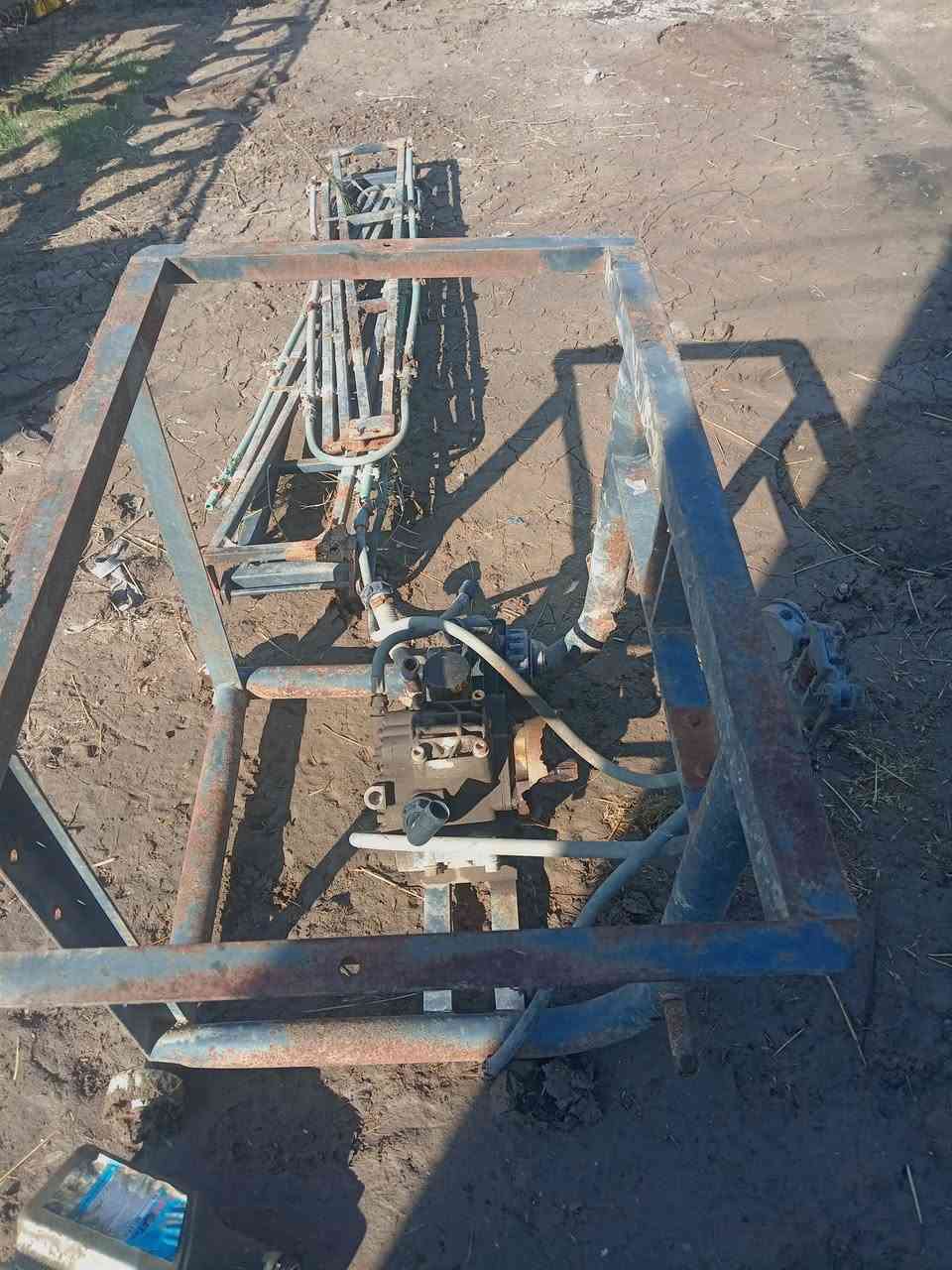 شاصي مرشه ابو 400 ومحرك   مع جناح بي لحيم قليل
وبدون زباين
مستخدمات
محرك شغال  مامفتوح شركه
بس ما اتهد بي.
***********
***********
عنوان واسط الصويره
سعر  400
