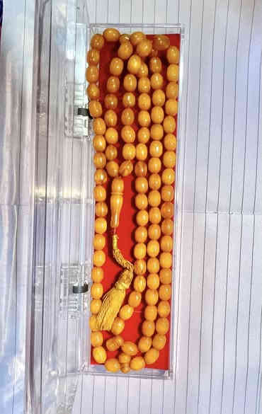 سندلس الماني جراخة الموصل لون جزري قديمه شرط. وزن ٥٠ غرام  السعر.                        
***********
450.
